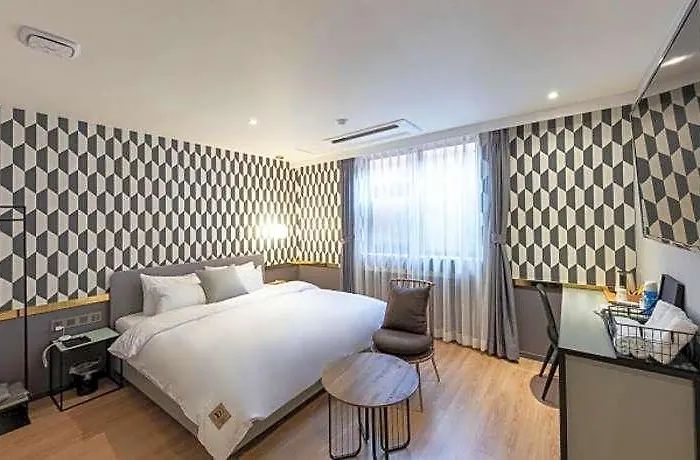 Hotel Brown Dot Nampo Jagalchi 3*