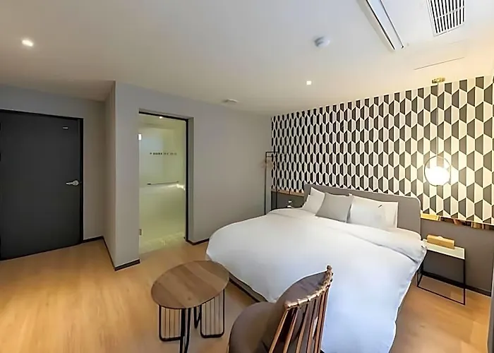 Brown Dot Nampo Jagalchi Hotel