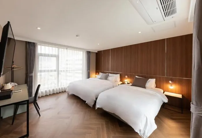 Brown Dot Nampo Jagalchi 3* Busan