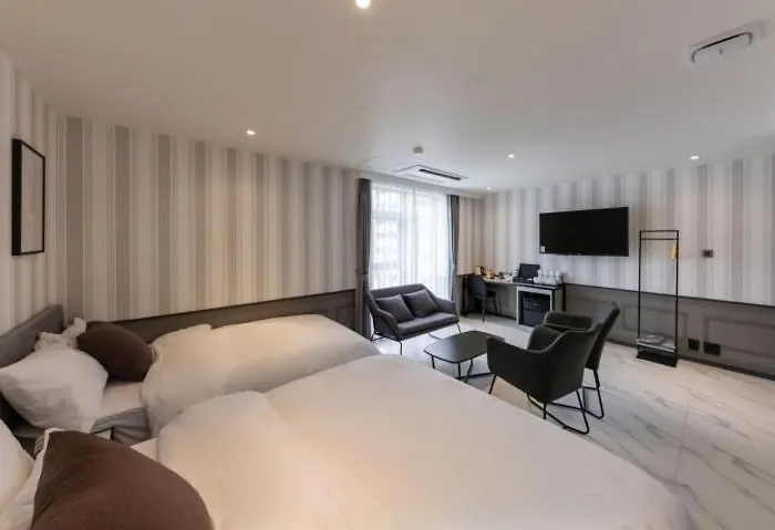 Hotel Brown Dot Nampo Jagalchi 3*
