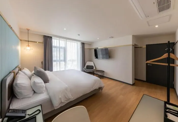 Hotel Brown Dot Nampo Jagalchi 3*