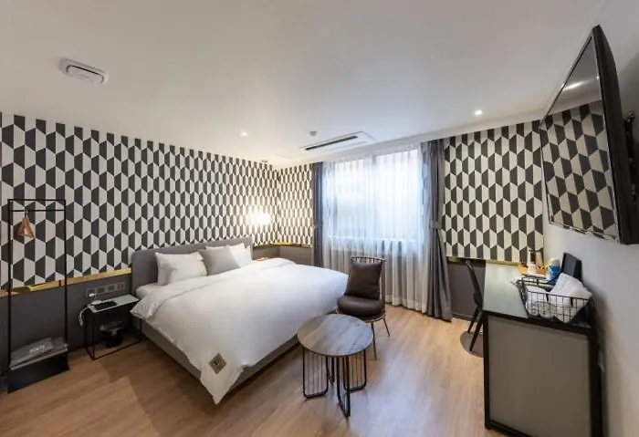 Brown Dot Nampo Jagalchi Hotel 3*